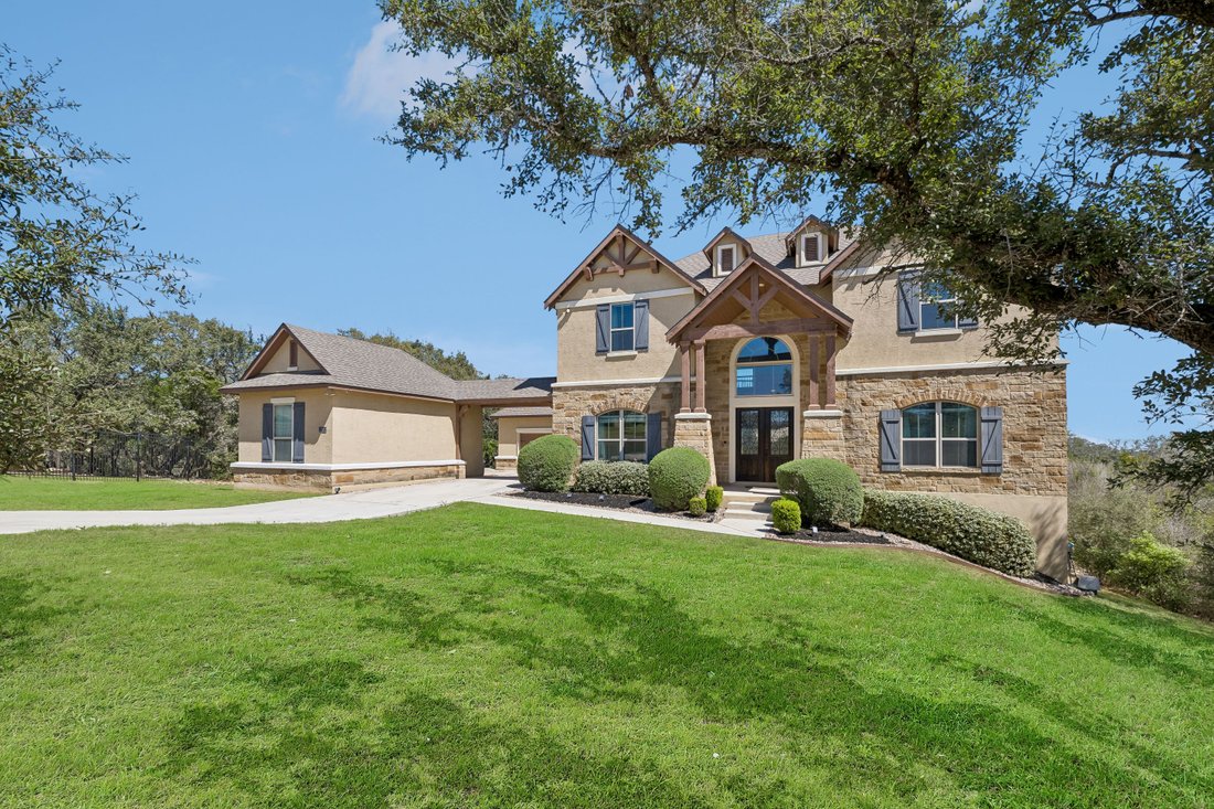 House in Helotes, Texas, United States 3 - 18078051