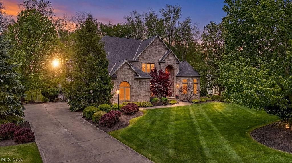 House in Solon, Ohio, United States 3 - 18078136
