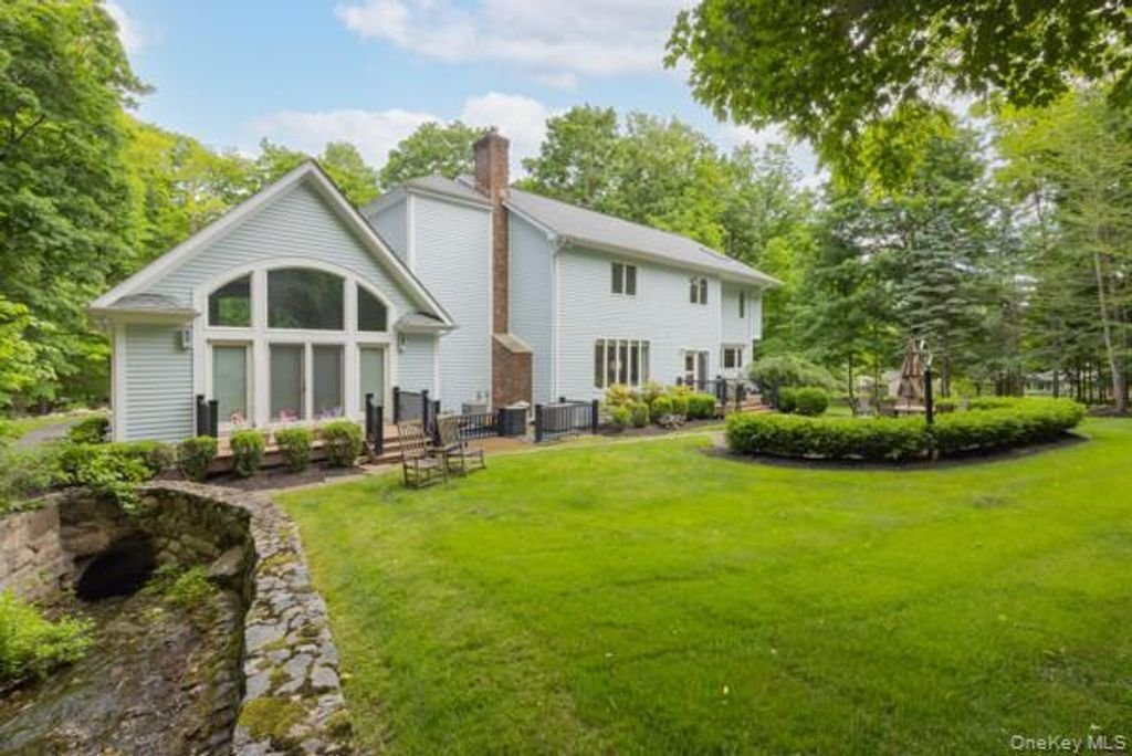 House in Montebello, New York, United States 3 - 18077784