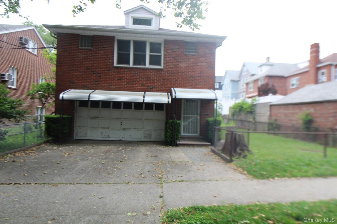 House in New York, New York, United States 1 - 18076138