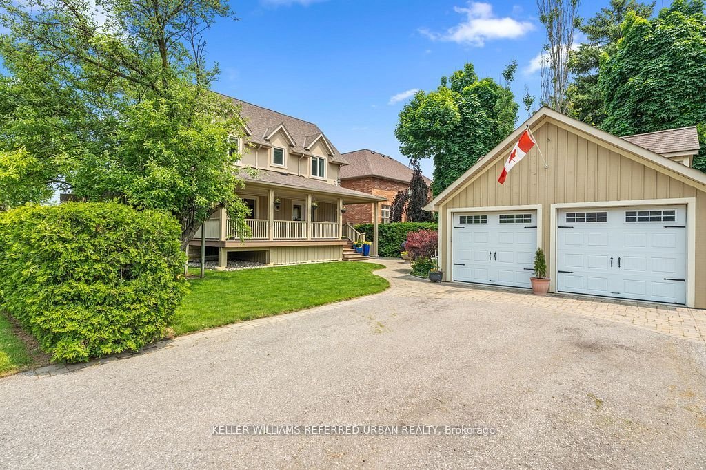 House in Toronto, Ontario, Canada 5 - 18075978
