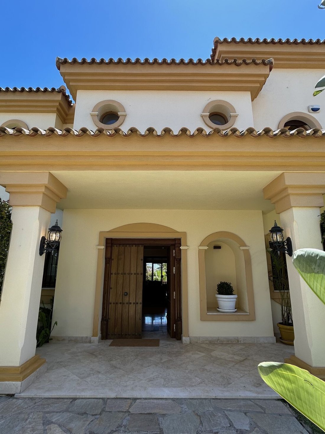 Villa in Marbella, Andalusia, Spain 2 - 18073101