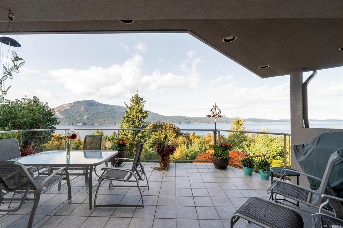 House in North Saanich, British Columbia, Canada 4 - 18076674