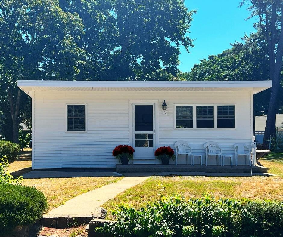 Dennis, Massachusetts, United States 2 - 18071702