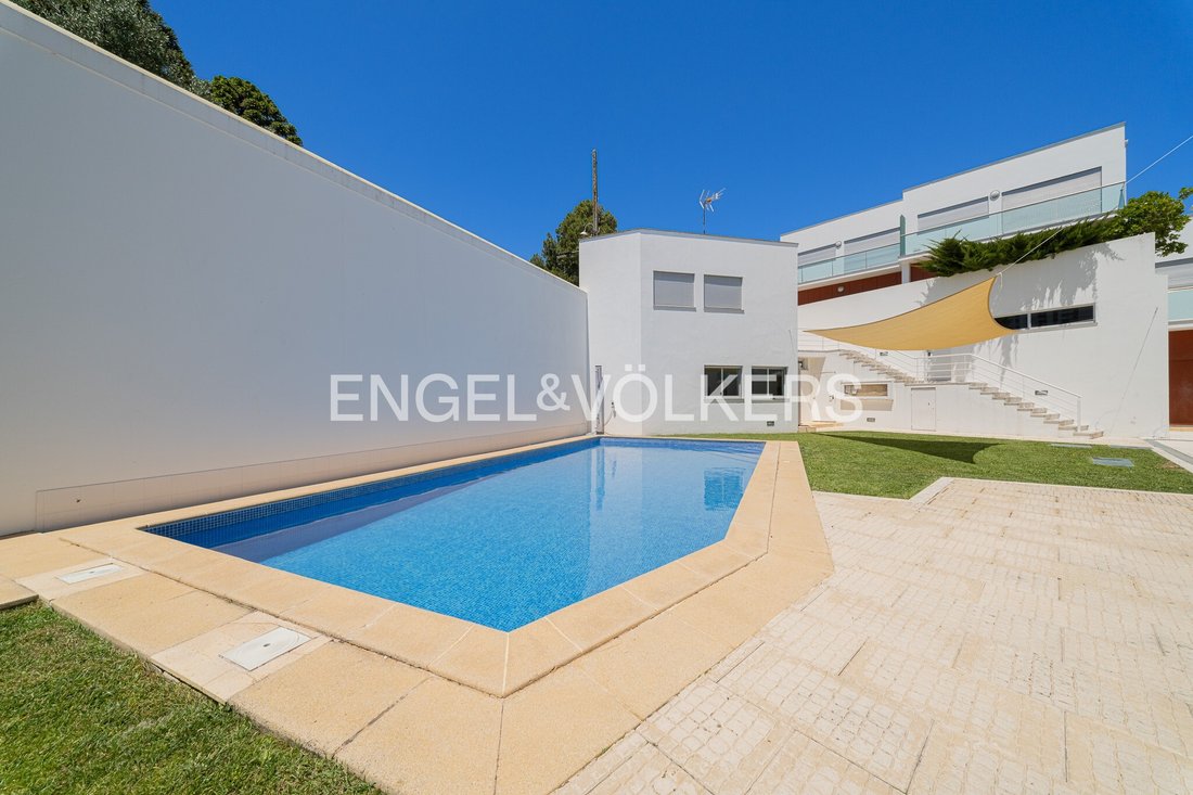 House in Povoa de Santa Iria e Forte da Casa, Lisbon, Portugal 2 - 18077049