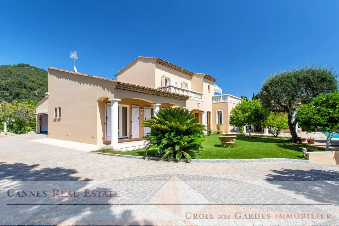 House in Villefranche-sur-Mer, Provence-Alpes-Côte d'Azur, France 1 - 18073085
