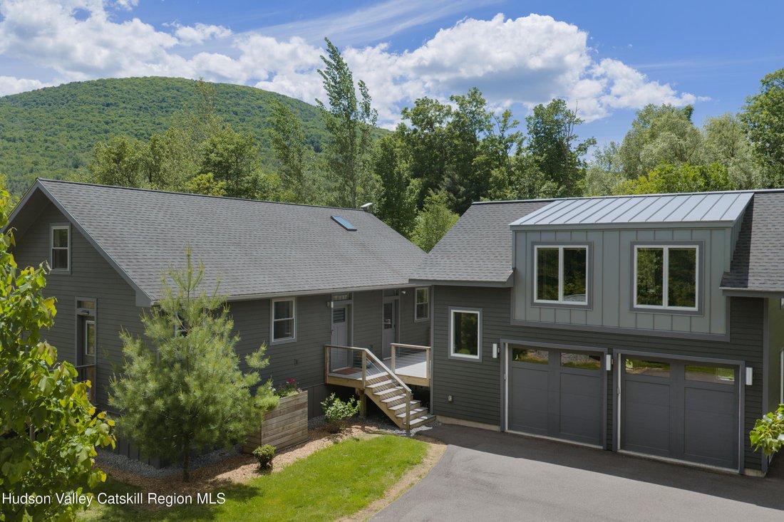 House in Lake Hill, New York, United States 1 - 17968601