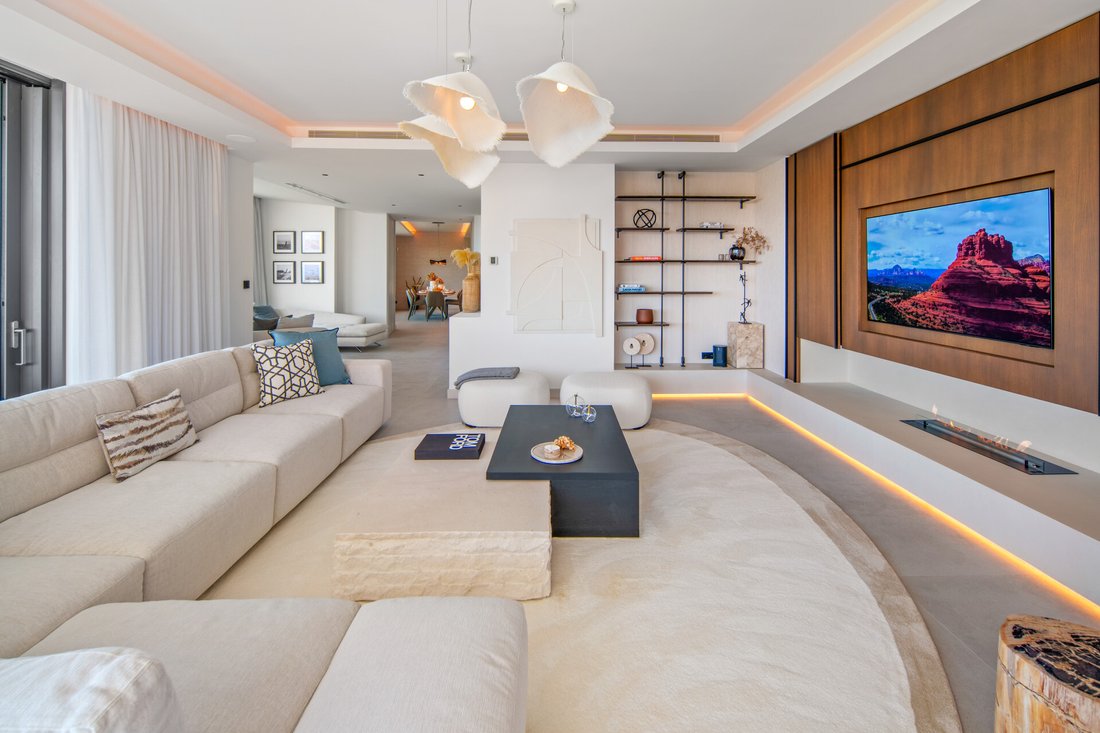 Villa in Marbella, Andalusia, Spain 5 - 18079237