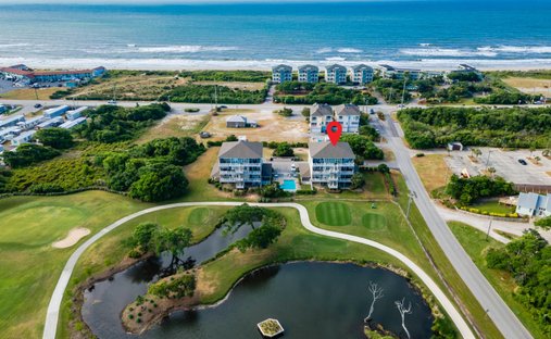 Condo in Pine Knoll Shores, North Carolina, United States 1