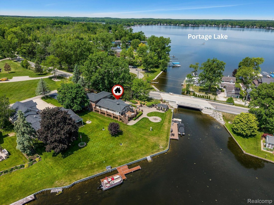 House in Dexter, Michigan, United States 4 - 18072051