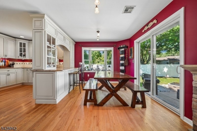 House in Springfield Township, New Jersey, United States 3 - 18072077