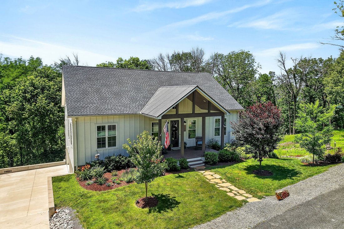 House in Smithville, Tennessee, United States 2 - 18076241