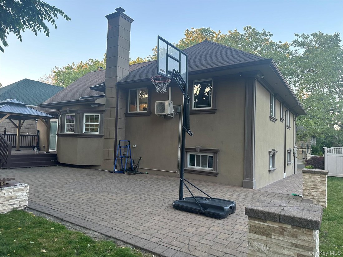House in Woodmere, New York, United States 4 - 18078895