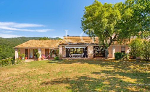 House in Exterieurs, Frejus, France 1