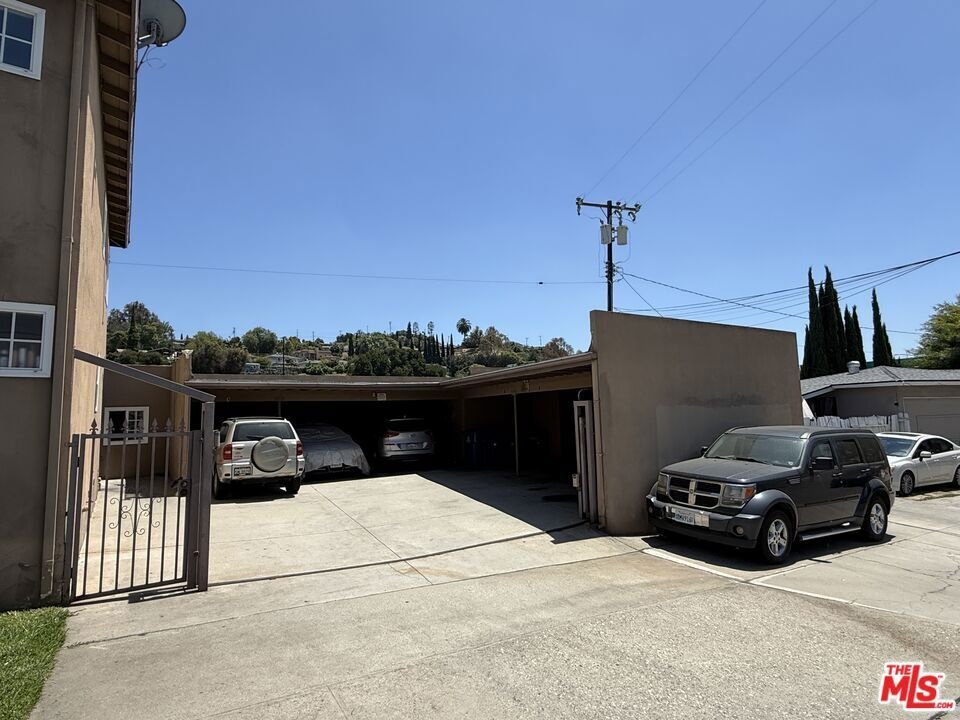 Alhambra, California, United States 3 - 18074836