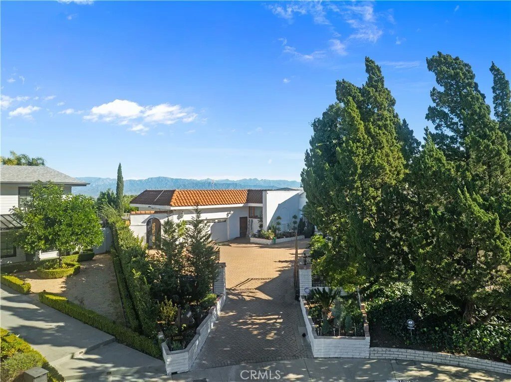 Condo in Los Angeles, California, United States 2 - 17730095