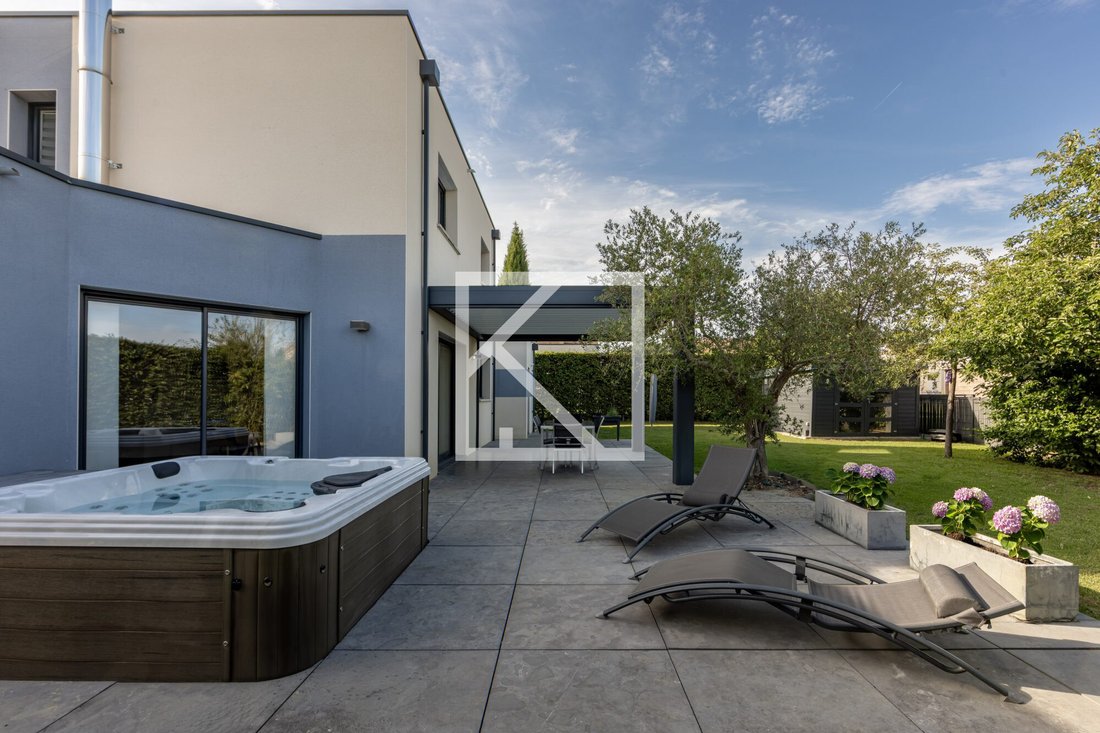 House in Mulsanne, Pays de la Loire, France 1 - 18078008