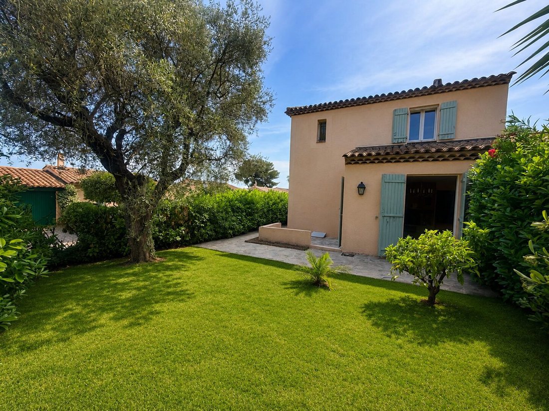House in Mougins, Provence-Alpes-Côte d'Azur, France 1 - 18078027