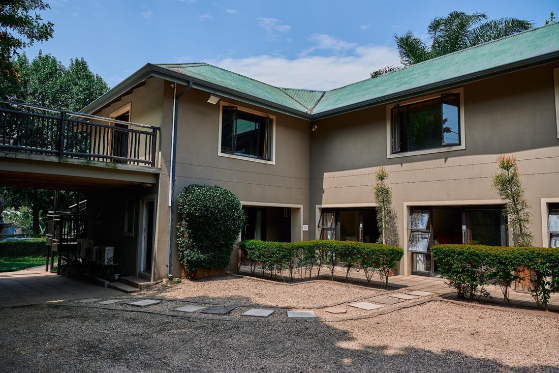 House in Crestview, KwaZulu-Natal, South Africa 5 - 18076313