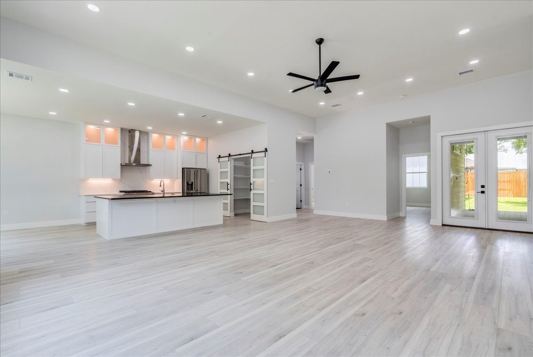House in Taylor, Texas, United States 4 - 18076004