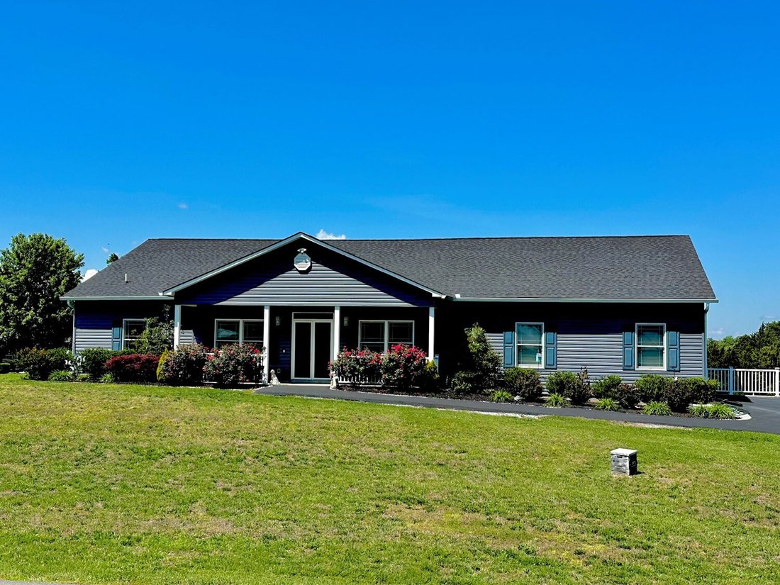 House in Dandridge, Tennessee, United States 1 - 18076247
