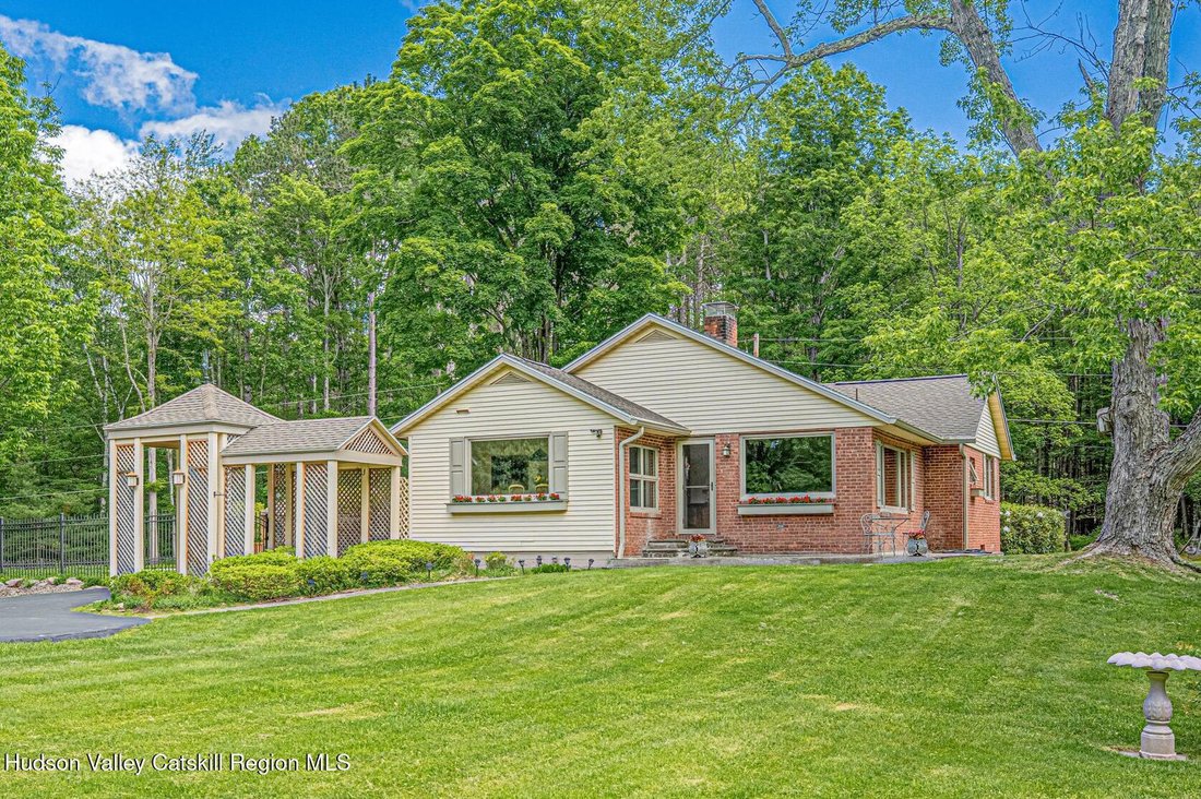House in Willow, New York, United States 1 - 18077686