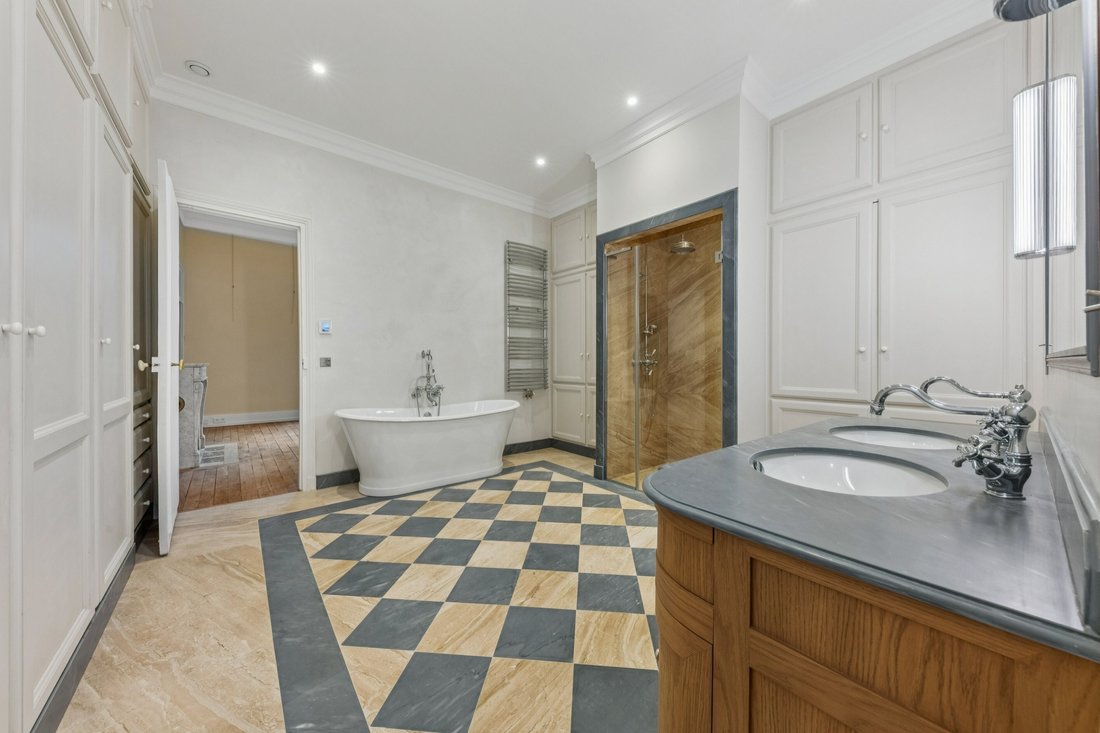House in Vaugirard-Parc des Expositions, Paris 15e Arrondissement, Paris 2 - 18076552
