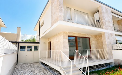 Country House in Lido di Camaiore, Camaiore, Tuscany 1