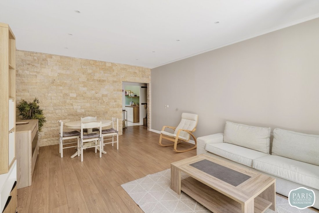Apartment in Anatole France, Le Plessis-Robinson, France 3 - 18075502