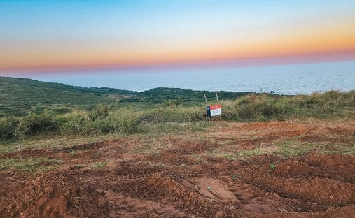 Land in Dolphin Coast, KwaZulu-Natal, Südafrika 1