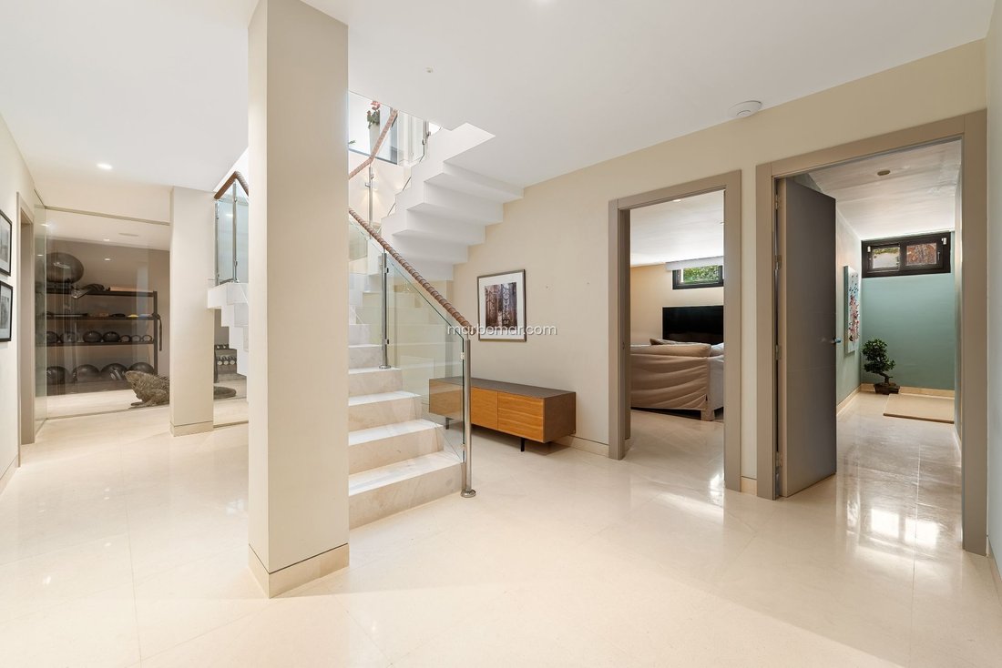 Villa in Puerto Banus, Marbella, Spain 4 - 18071628