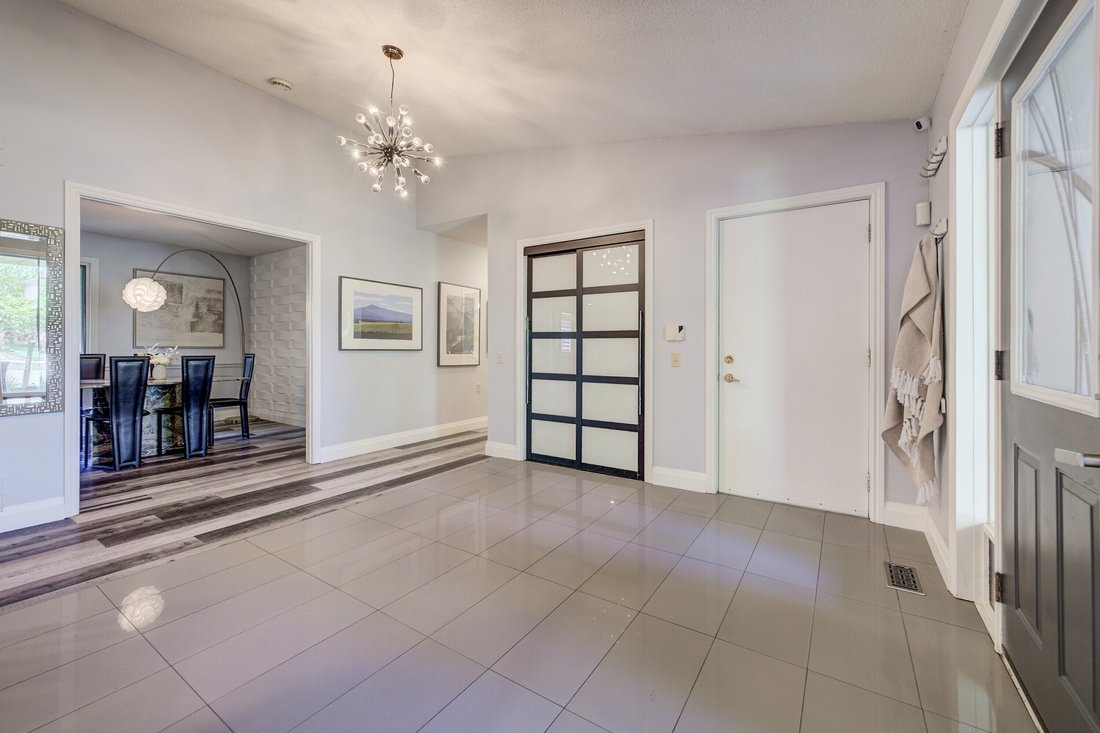 House in Waterloo, Ontario, Canada 5 - 18076545