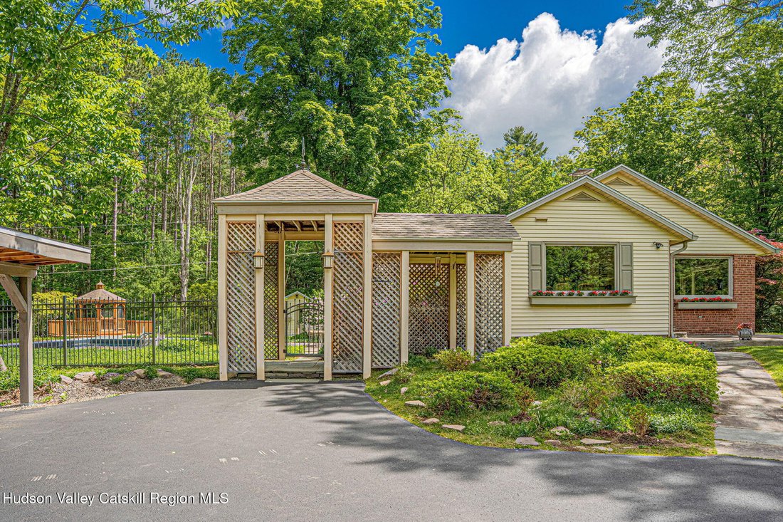 House in Willow, New York, United States 4 - 18077686