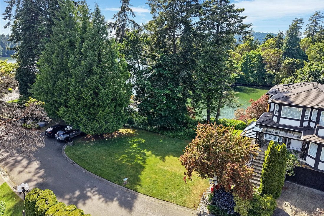 Condo in View Royal, British Columbia, Canada 2 - 18071138