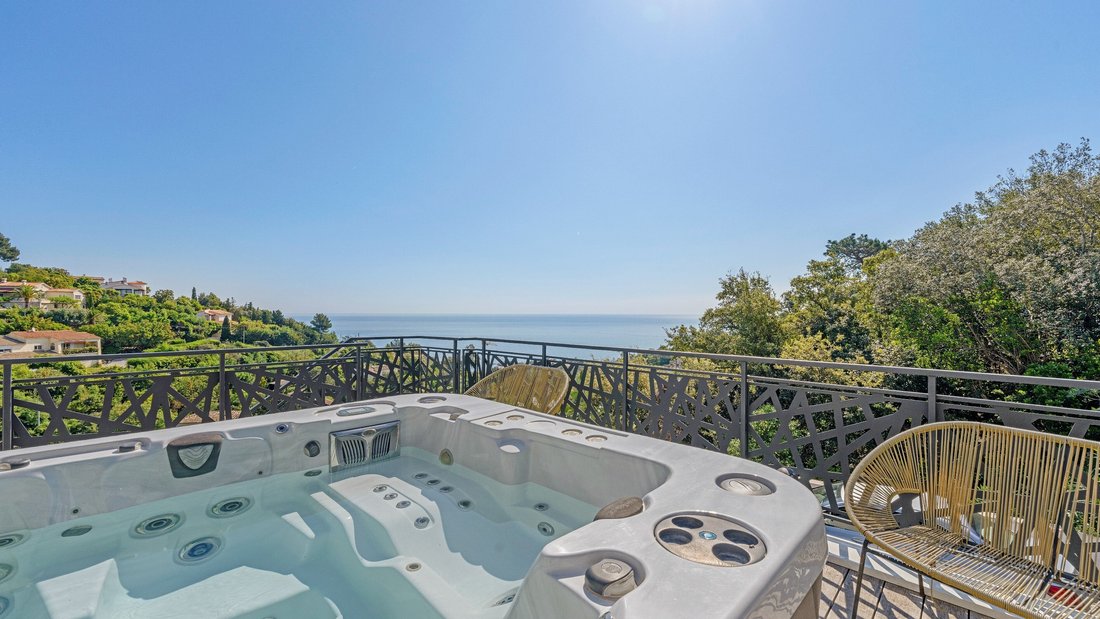 House in Les Issambres, Roquebrune-sur-Argens, France 2 - 18076551