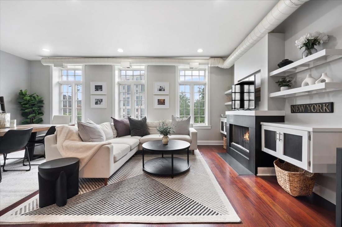 Condo in Chicago, Illinois, United States 2 - 18076402