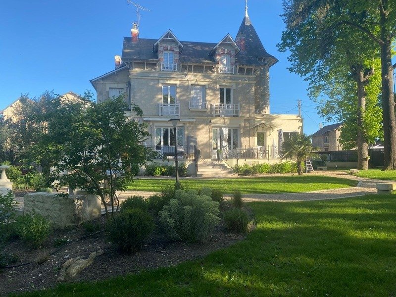Maison à Ouest, Beaumont-sur-Oise, France 1 - 18076924