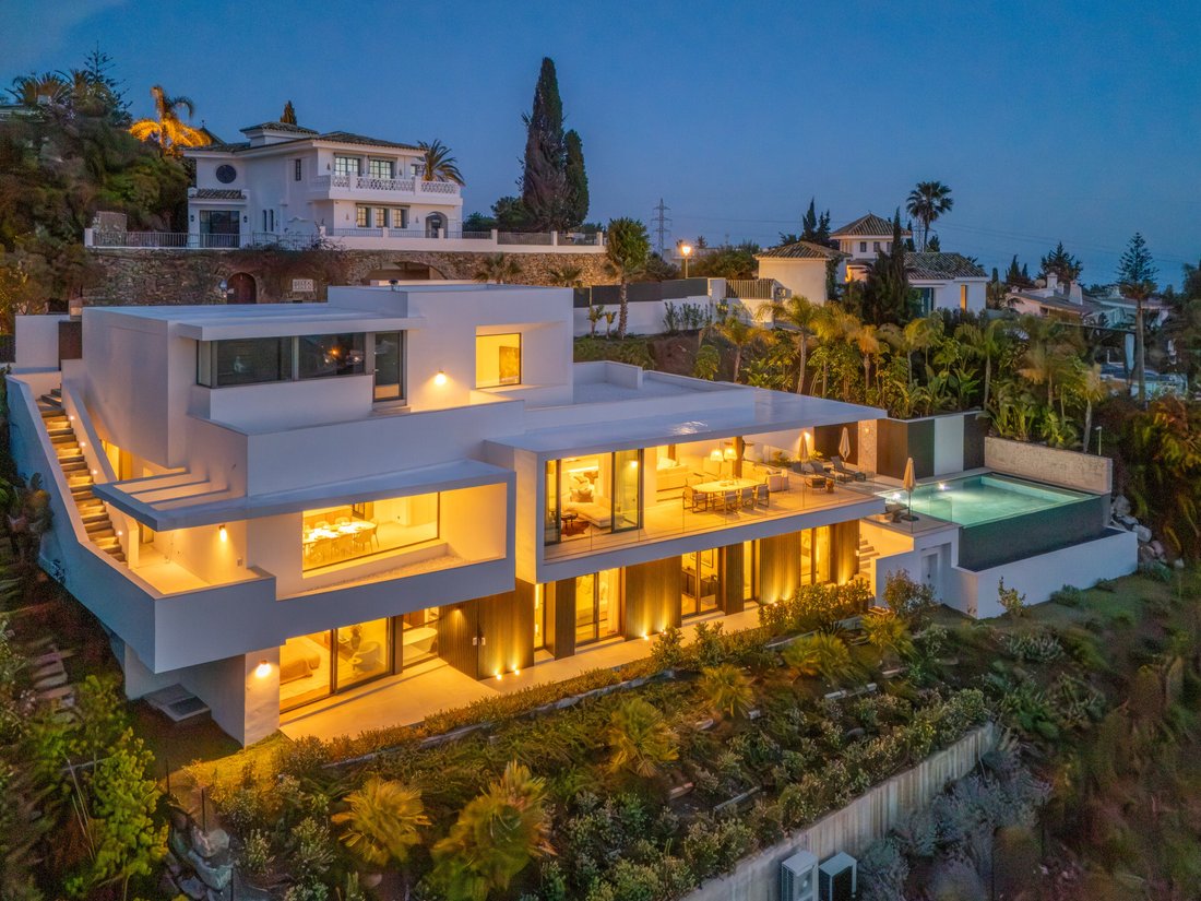 Villa in Marbella, Andalusia, Spain 2 - 18076690