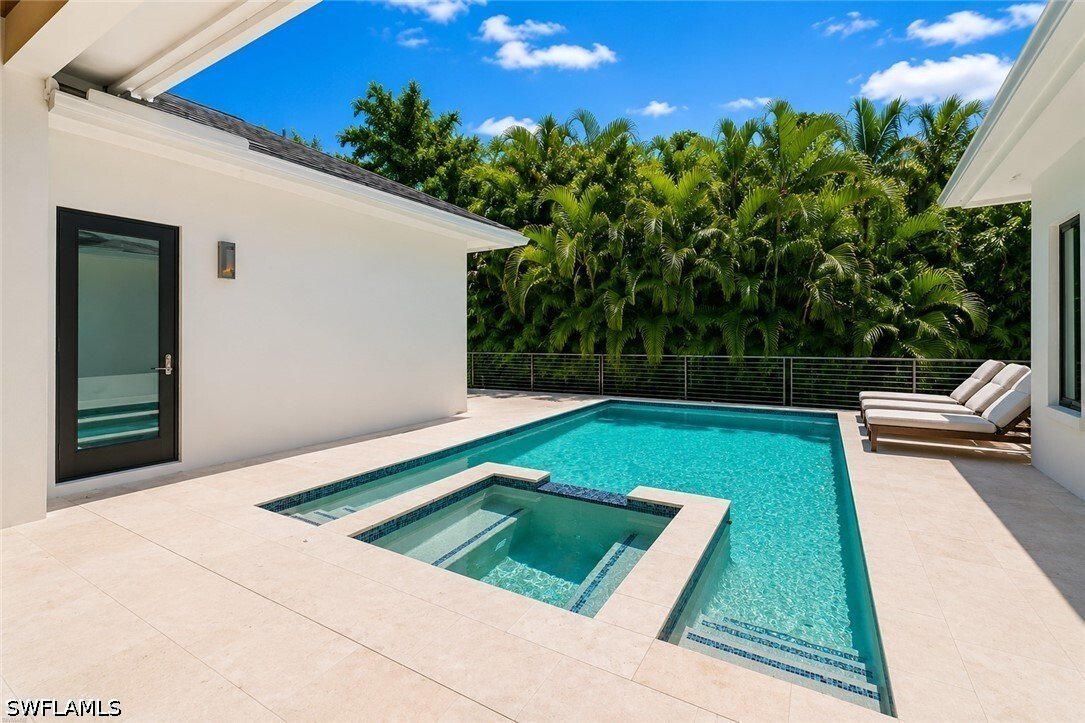 House in Naples, Florida, United States 5 - 18078426