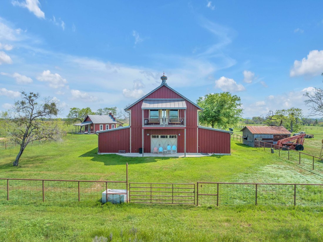 Farm Ranch in Saint Hedwig, Texas, United States 3 - 18077887