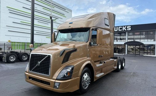 2018 Volvo Commercial VNL VNL 670 Sleeper in Miami, FL, United States 1