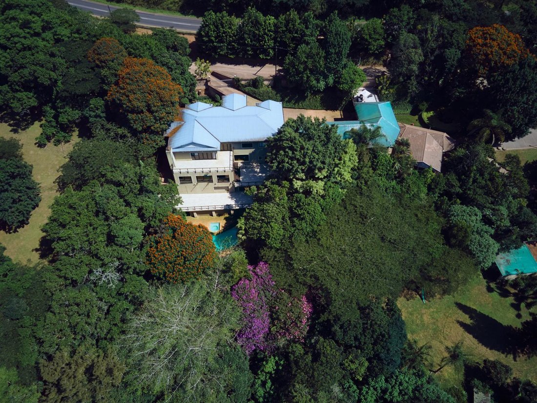 House in Crestview, KwaZulu-Natal, South Africa 2 - 18076313