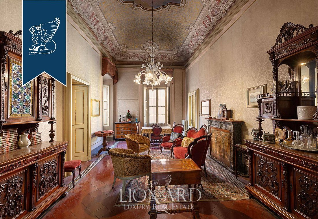 Villa in Center, Cremona, Lombardy 4 - 18077113