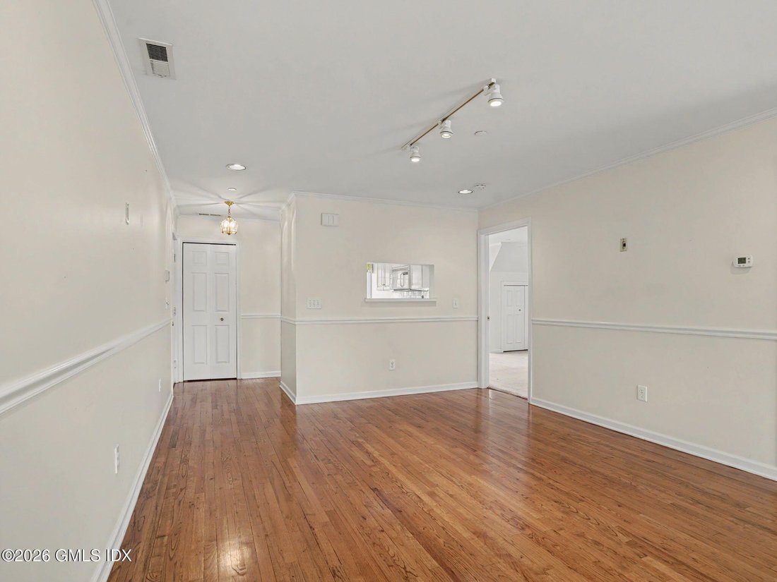 Condo in Greenwich, Connecticut, United States 4 - 18079672