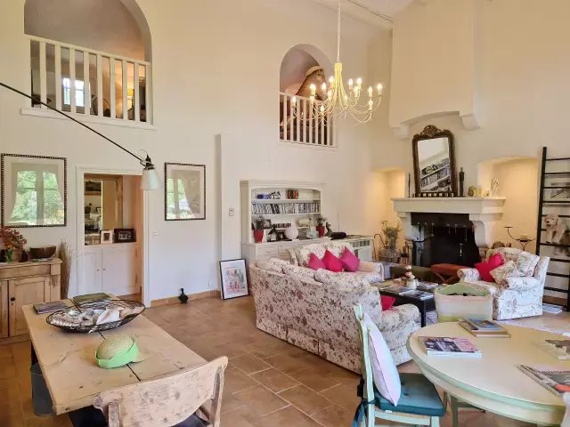 Maison à Châteauneuf-Grasse, Provence-Alpes-Côte d'Azur, France 5 - 15723018