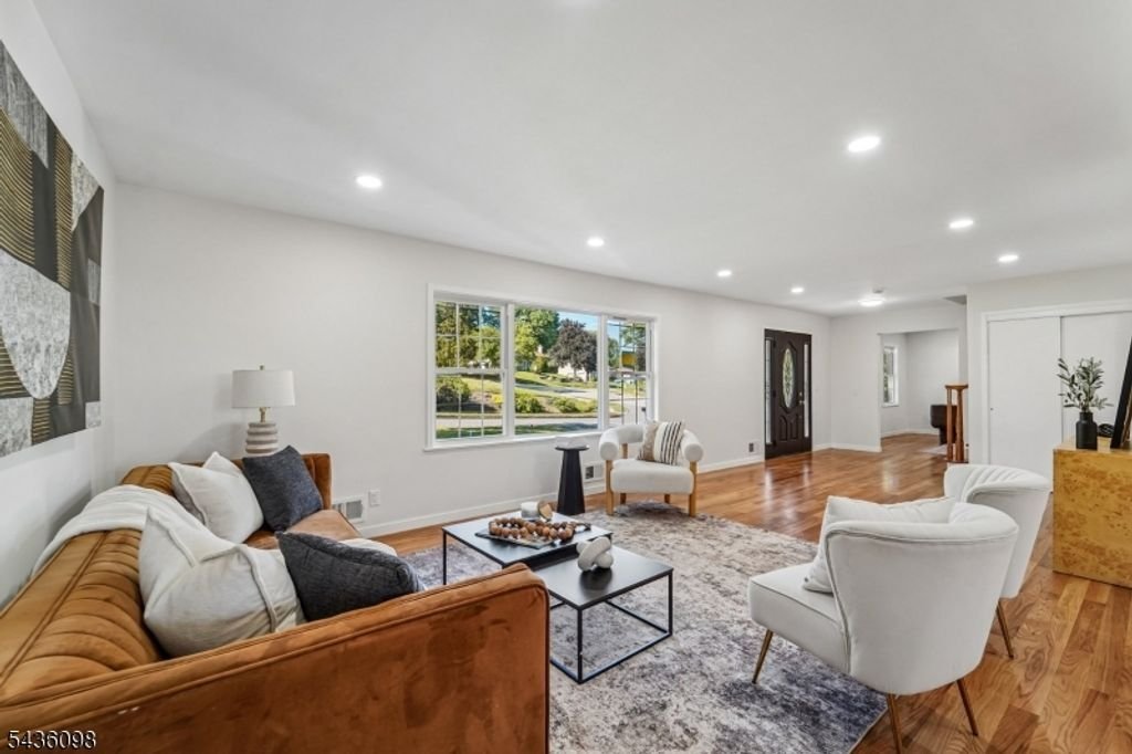 House in Wayne, New Jersey, United States 4 - 18077794