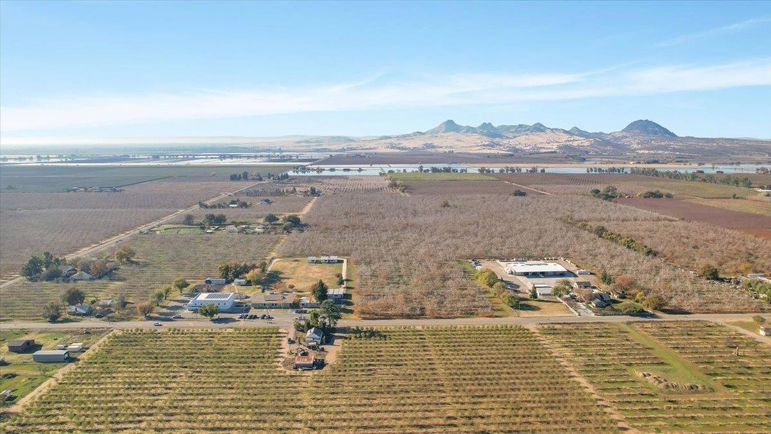 Farm Ranch in Yuba City, California, United States 3 - 18076031