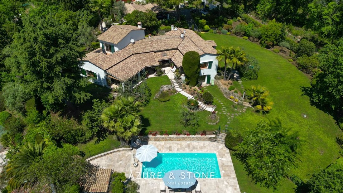 Estate in Opio, Provence-Alpes-Côte d'Azur, France 3 - 18072889