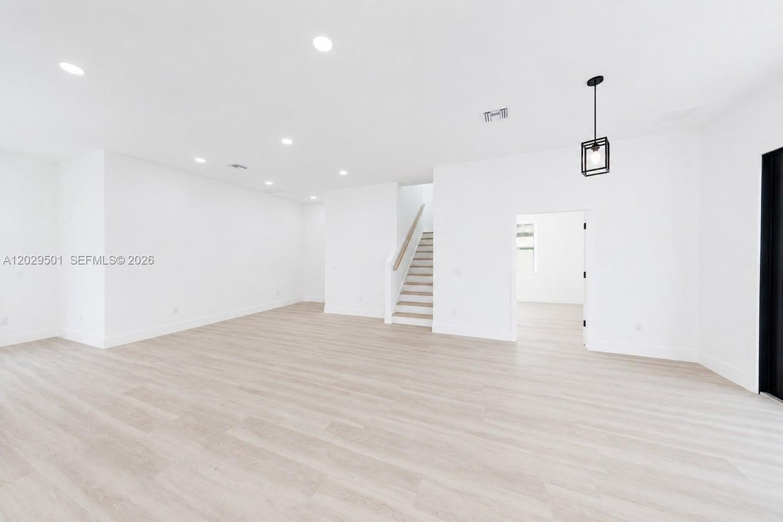 House in St. Petersburg, Florida, United States 5 - 18074983