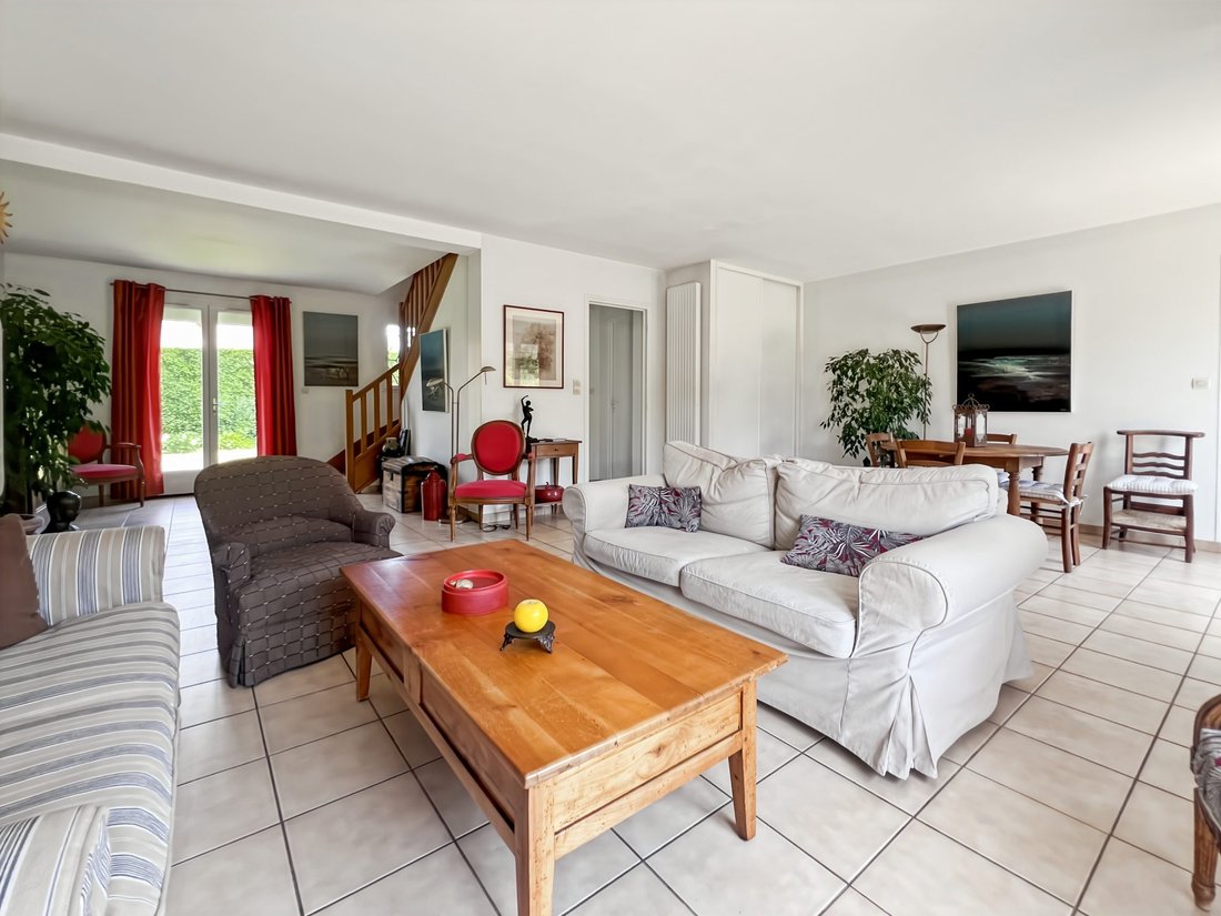 House in Le Village, Elancourt, France 1 - 18072439